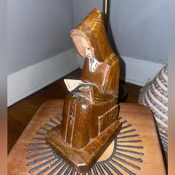 Vintage Hand Carved Wooden Praying Monks - Picture 3 of 6